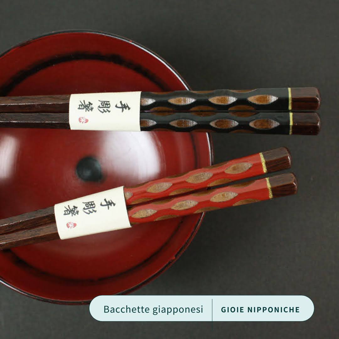 Set di Bacchette giapponesi laccate & Poggia bacchette – Gioie Nipponiche